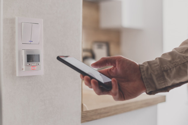 Domotique contrĂŽle avec son portable - 83 Domotique contrĂŽle avec son portable dans le var